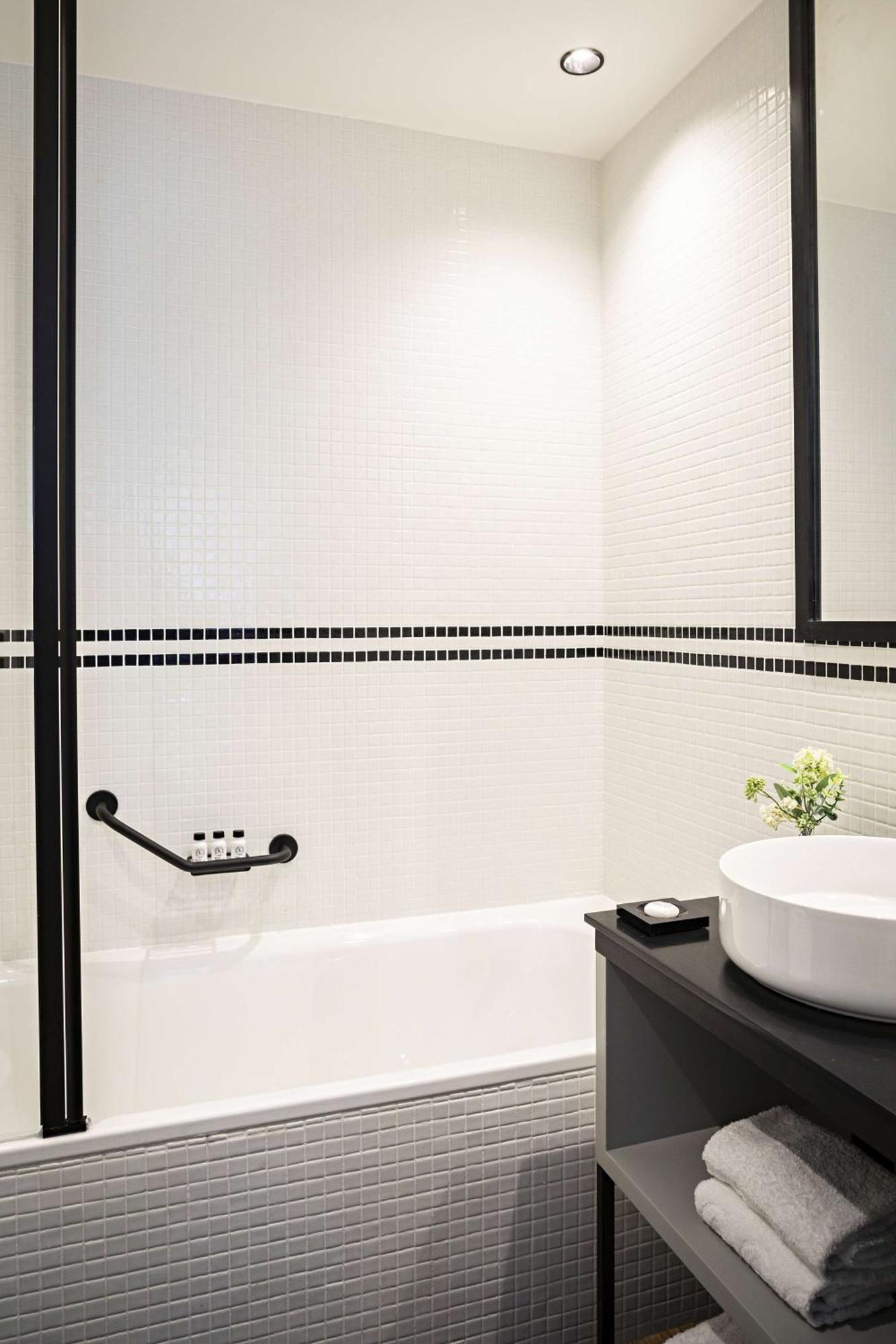Best Western Premier The Blake Paris Gare Saint Lazare Εξωτερικό φωτογραφία
